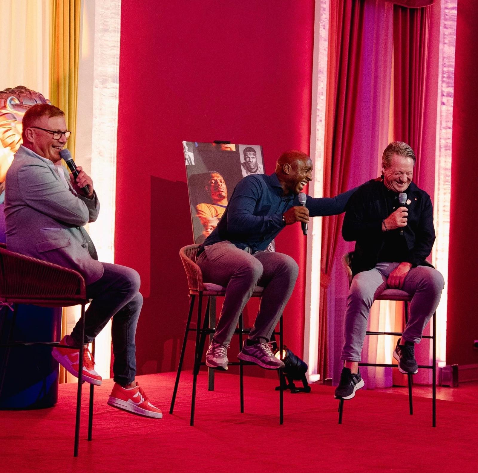 Romano Denneboom tijdens een panelgesprek